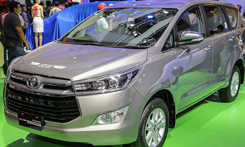 "Soi" Toyota Innova phiên bản 6 chỗ hoàn toàn mới 